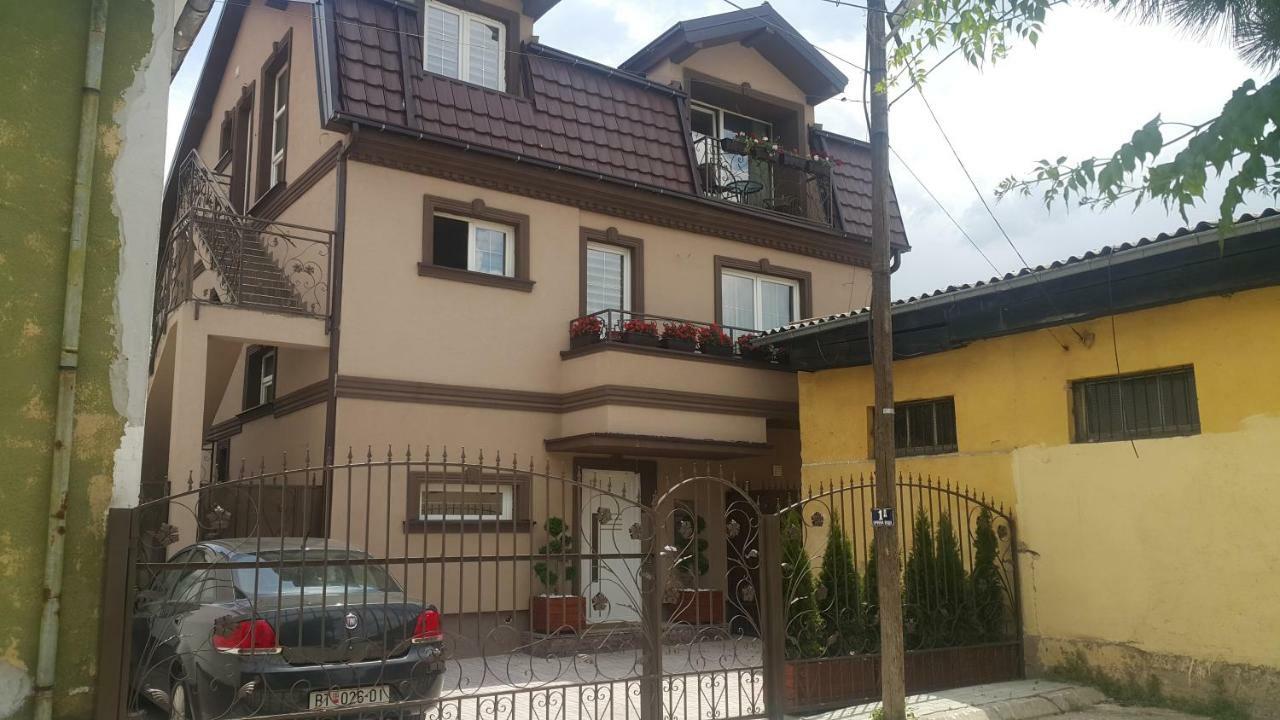 Emma Apartments Bitola Esterno foto